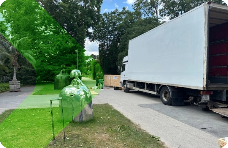 mężczyźni przenoszący pudełka